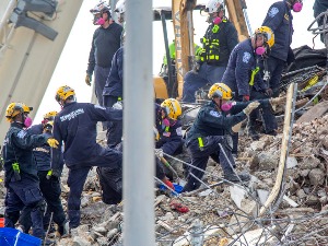 Пронађено још седам тела у урушеној згради на Флориди, број жртава порастао на 86