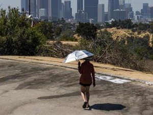 Врелина на западу САД донела рекордне температуре – у Долини смрти измерена 54 степена