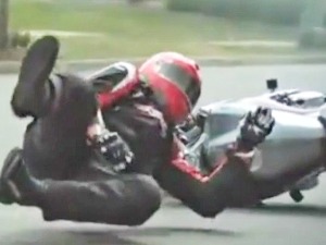 У јулу страда највише возача двоточкаша – нема изговора за неношење заштитне опреме