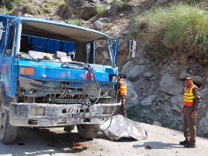 Експлодирао аутобус у Пакистану, најмање тринаест мртвих