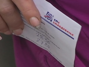 Опречне пресуде судова у вези са трошковима на рачунима ЕПС-а