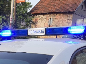 Ланчани судар на ауто-путу код скретања за Руму