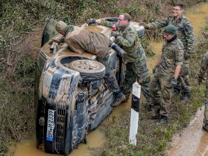 Стравичне слике из поплављених подручја у Немачкој, Белгији, Холандији и Швајцарској