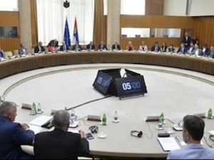 Део опозиције писао посланицима ЕП: Власт подрила напоре да се криза реши дијалогом