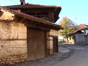 Сећање на убијене и киднаповане Србе у Ораховцу