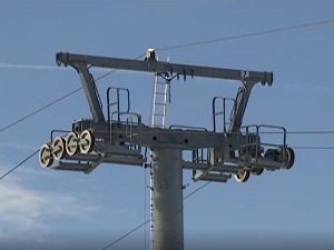 Жичара на Торнику се покварила због удара грома