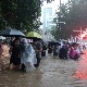 Велике поплаве у Кини – страдало 25 особа, 100.000 људи евакуисано