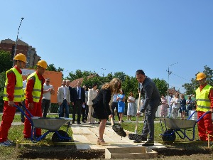 Камен темељац за доградњу два крушевачка вртића