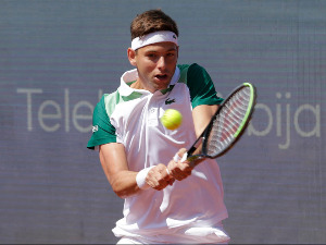 Крајиновић успешно стартовао на турниру у Умагу