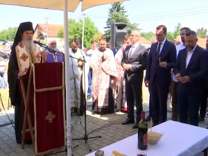 Служен парастос убијеним жетеоцима у Старом Грацком