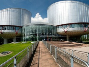 Марина Андрејић која је ослобођена оптужби за убиство сина тужи државу суду у Стразбуру