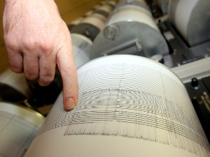 Јак потрес на Аљасци, издато упозорење на цунами