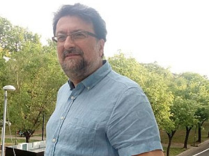 Заводљива телевизија - Креатори серија: Ђорђе Милосављевић