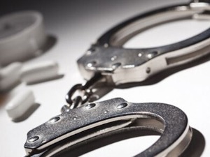 Понађено 400 кутија лека "фломидал" у аутомобилу