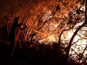 Ватрена стихија у Анталији под контролом, туристи из Србије се нису обраћали амбасади за помоћ
