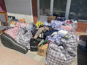 Зец Вили пронађен жив у рушевинама у Видовданској, ствари и успомене извлачене кроз прозоре