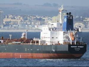 Израел окривио Иран за напад дроном на танкер код Омана