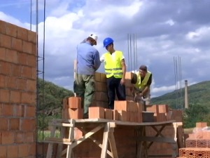 Доћи до мајстора као добитак на лутрији - нико неће у тесаре и армираче