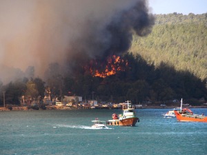 Евакуација гостију из Бодрума због пожара – српски туристи нису угрожени