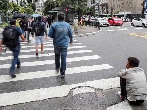 Више од 3,6 милиона Американаца могло би већ од понедељка да остане без крова над главом