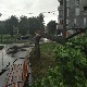 Пролази опасност од невремена, олуја у ваљевском крају, Чачку и Лазаревцу ломила дрвеће
