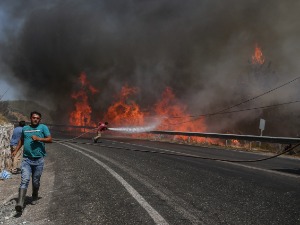Већина пожара у Турској под контролом, из Бодрума евакуисанa група туриста