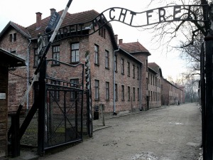 Дан сећања на ромске жртве геноцида у Другом светском рату – страдања која су остала у сенци 