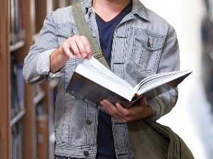 Предраг Крстић: Политике (и) образовања – каква еманципација, од чега и за шта?