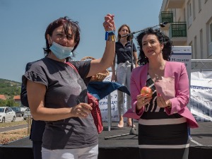 Кључеви станова у Нишу избегличким породицама из Хрватске и БиХ