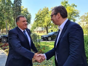 Вучић се састаје са Додиком и руководством Републике Српске