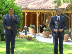 Вучић са Додиком: Наметнута решења нису добра, подржавамо само одлуке које одобре сва три народа БиХ