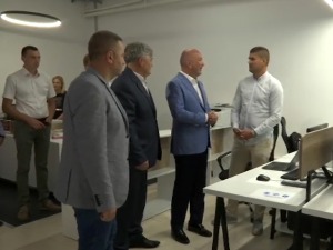 Мали Зворник: Прилика за младе да покрену сопствени посао