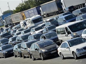 На Хоргошу аутобуси и аутомобили јутрос чекали на излаз два сата