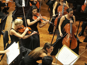 Београдска филхармонија : На високим потпетицама 1.део