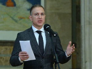 Стефановић: Немам намеру да правим странку, СНС је јединствен