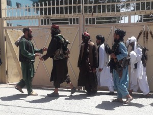 "Распад система" у Авганистану, талибани на 50 километара од Кабула