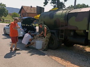 Додатне цистерне Војске ангажоване за помоћ угроженим општинама