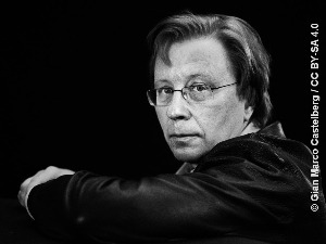 Музика вива – Георг Фридрих Хас: Узалуд 