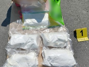 Полиција запленила око шест килограма амфетамина, ухапшено девет особа 