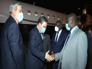 Селаковић у Зимбабвеу, донира 30.000 вакцина