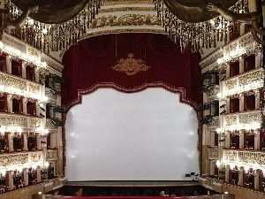 Оперски свет Ђованија Батисте Лоренција