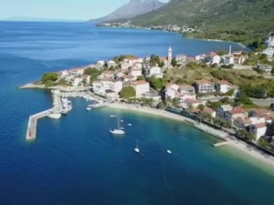 "Крагујевчанин" на Макарској ривијери – шта кочи враћање српске имовине у Хрватској