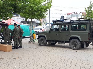 КБС и даље дели маске у српским срединама, али су променили возило