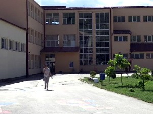 Босилеград: И ђаци мигранти у школским клупама