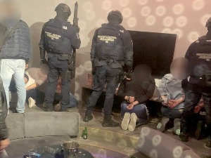 На прослави на Новом Београду пронађена дрога, приведено више особа