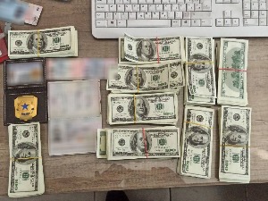 Заплењено скоро 100.000 фалсификованих америчких долара, ухапшена једна особа