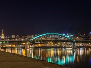 У Београду, осим у три зоне, забрањена музика у баштама после 22 сата