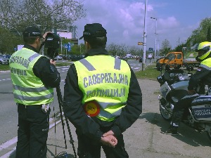 Отац са 1,62 промила у крви возио децу јурећи 159 километара на сат