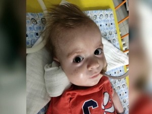 Mали Бошко стигао у Будимпешту на лечење