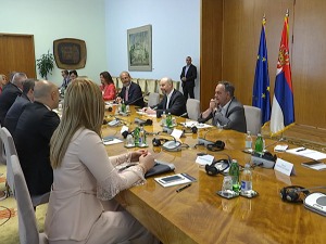 Предлогом европарламентараца о изборним условима незадовољни и власт и опозиција